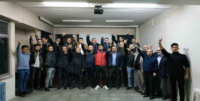 Alparslan Türkeş Vefatının 22. Yıl dönümünde Pamukova Ülkü Ocakları’nda Anıldı.