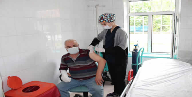 Pamukova Devlet Hastanesinde BioNTech aşısı yapılmaya başlandı…