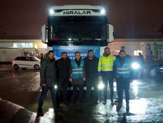 Pamukova’lı İş İnsanı Tır’ını depremzedeler için tahsis etti…