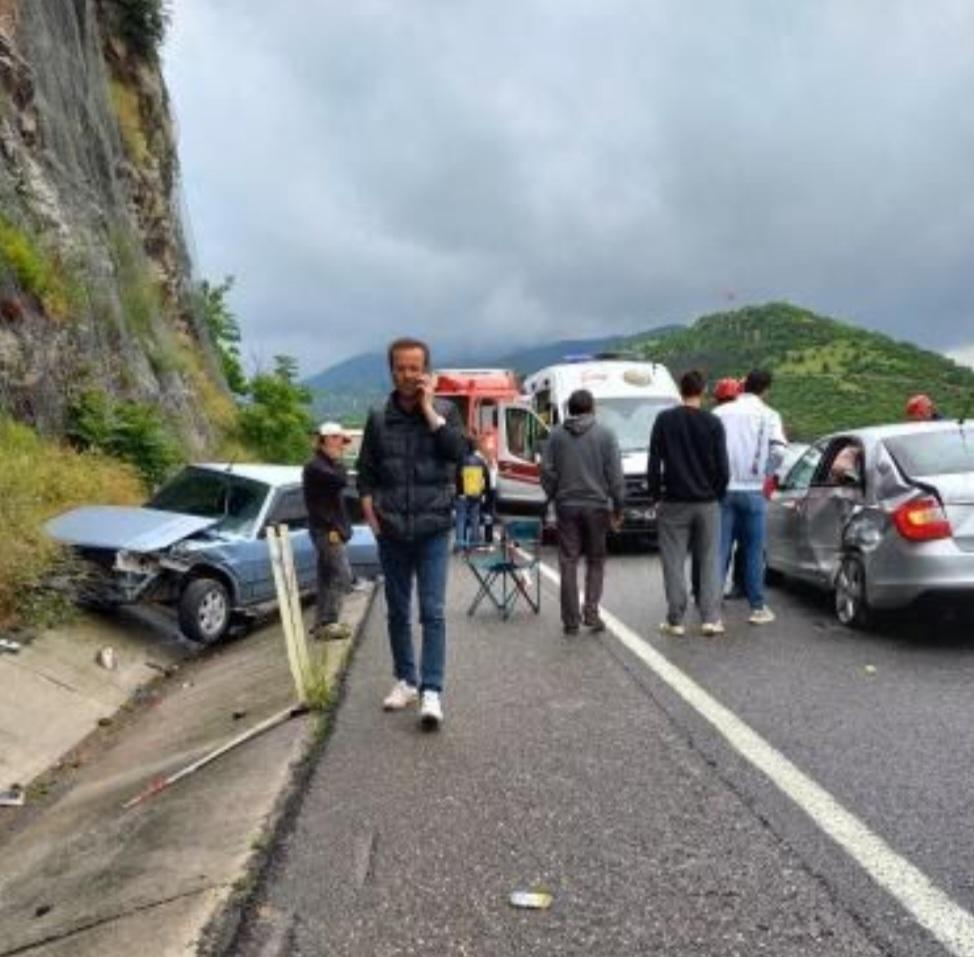 Vukuatlı Yolda Yine Kaza!