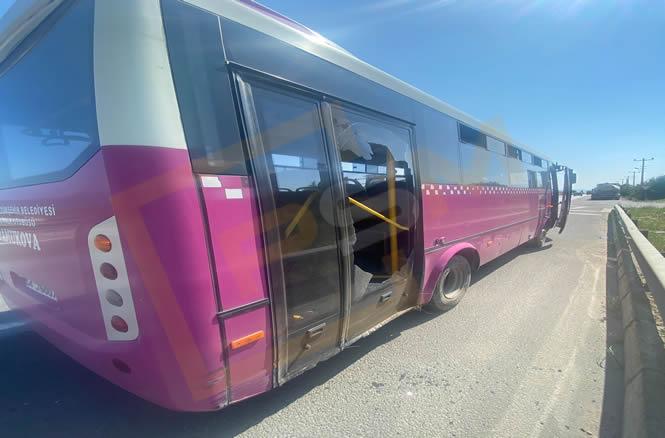 Halk Otobüsü Bariyerlere Çarptı! 1 Yaralı..