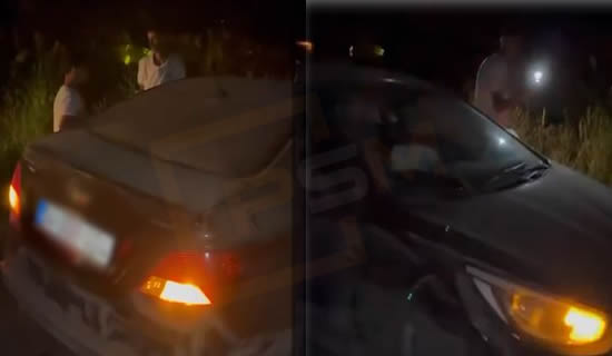 Pamukova’da Trafik Kazası! Otomobil İle Elektrik Direğine Çarpan Sürücü Yaralandı..