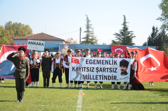 Cumhuriyet’imizin 101. Yılı Pamukova’da Coşkuyla Kutlandı..