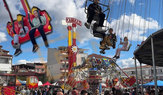 Pamukova Ayva ve Yöresel Ürünler Festivali’nde Çocuklar Doyasıya Eğlendi..