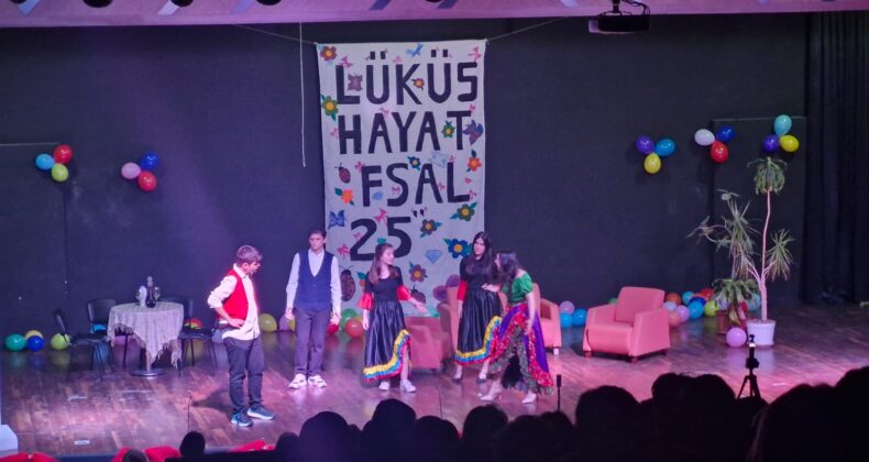 Pamukova MTAL Öğrencilerinden Özel Çocuklara 23 Nisan Sürprizi..