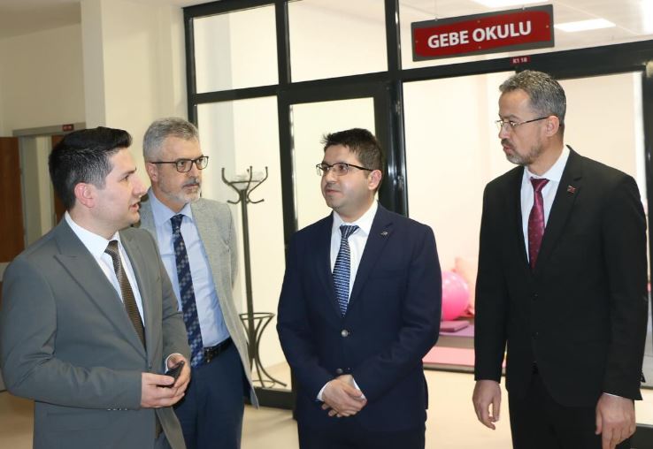 il sağlık müdürü