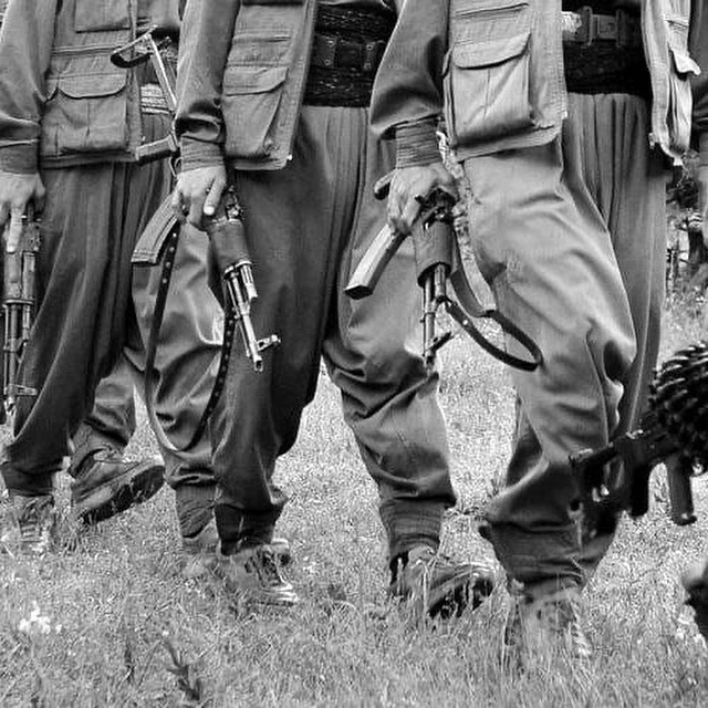 PKK Kendisini Feshetti, Silah Bıraktı…