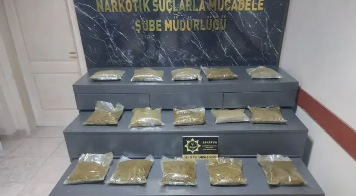 Tam 18 kilo! Sapanca’da Zehir Tacirlerine Büyük Darbe..