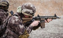 Kara Kuvvetleri envanteri güçlendi: Yeni silah ve teçhizat teslim alındı..