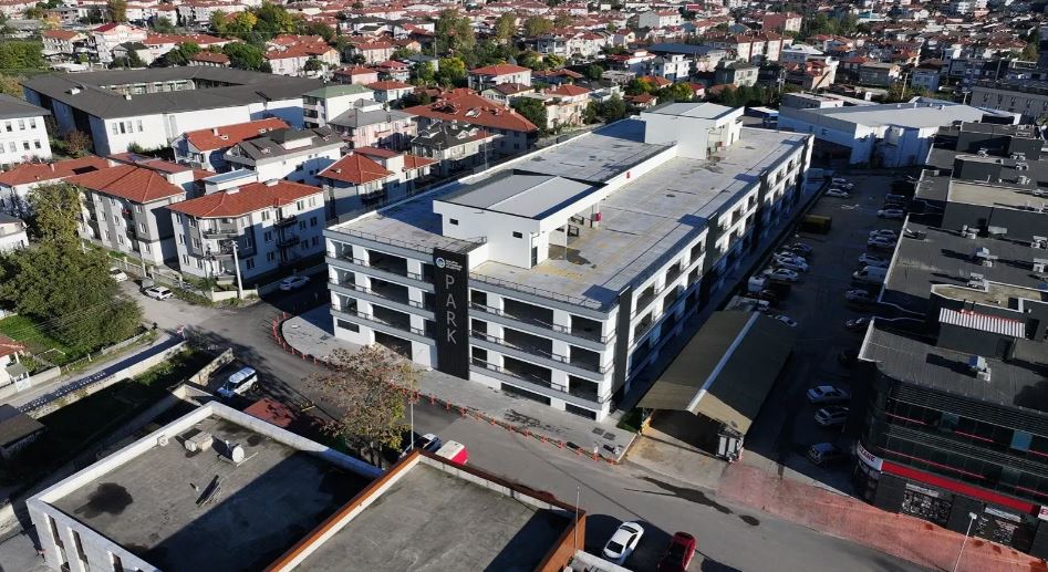 Sakarya’nın ikinci katlı otoparkı açıldı! Hastane çevresindeki park sorununa çözüm olacak..