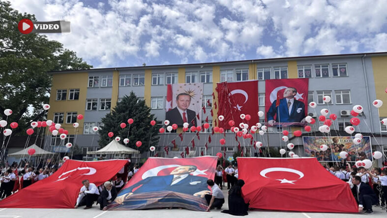 23 Nisan Coşkusu 75. Yıl İlkokulu’nda Yaşandı..