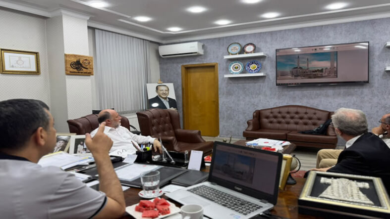 Pamukova’da Çarşı Camii, Kur’an Kursu ve Gençlik Merkezi Projeleri Masaya Yatırıldı..